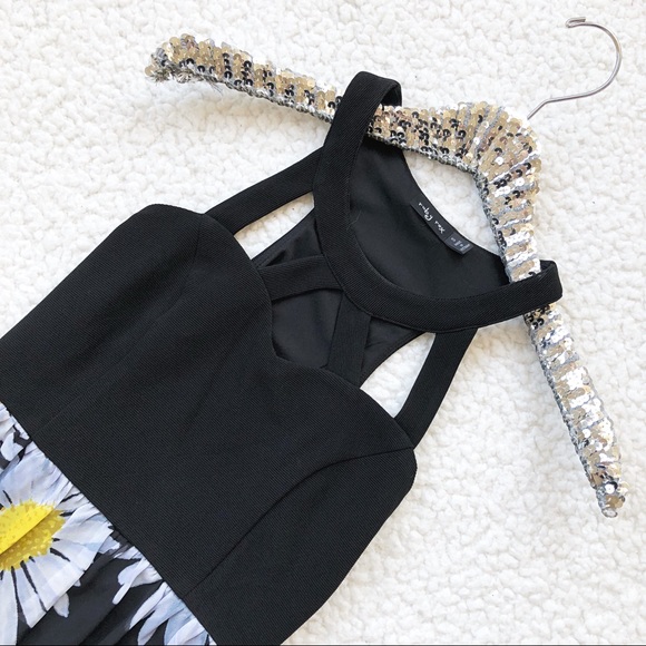 ✨Ruby Rox Sunflower Dress - Picture 2 of 4